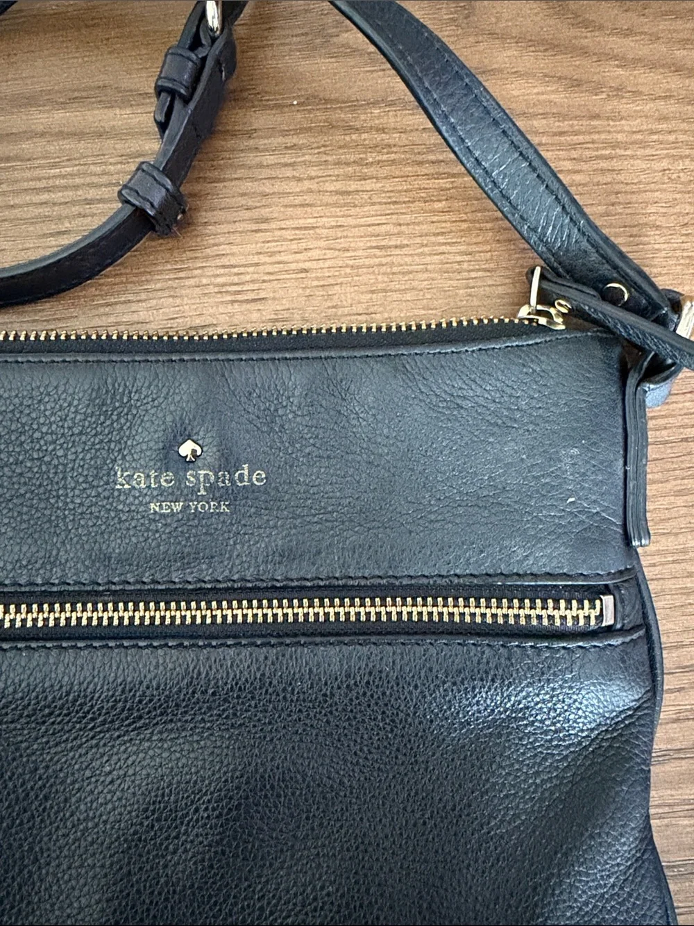 kate spade compact black